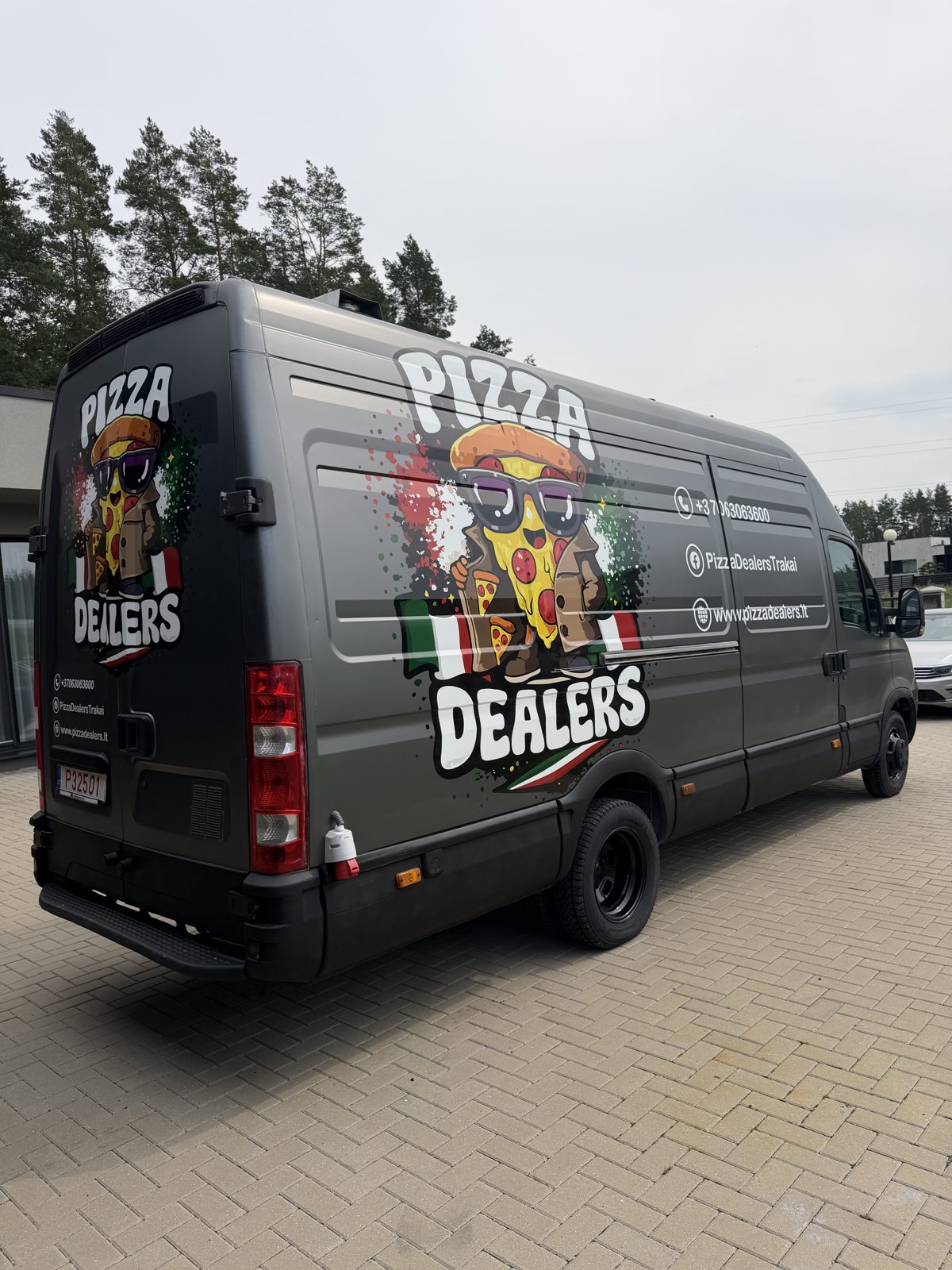 Iveco Pizza Dealers – Pizza truck